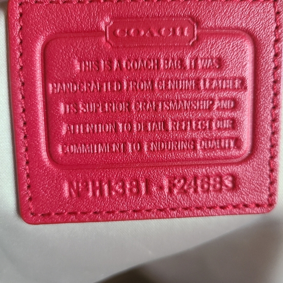 Coach Campbell Belle Carry all bag - Picture 8 of 9